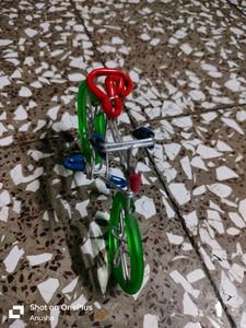 Single Wire Wrapped Cycle Decor