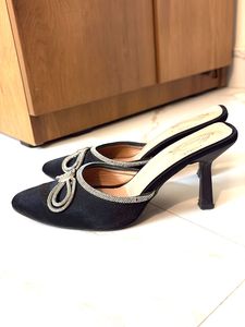 Elegant Black Bow Heels