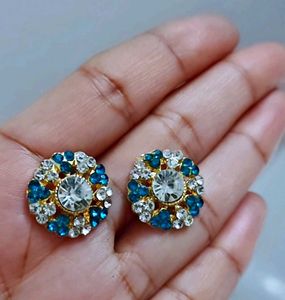 🩵 Turquoise  Blue and Clear Crystal Floral Studs
