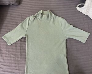 Zara Knit Turtleneck Top🐢