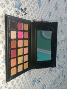 Eyeshadow Palette
