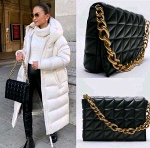 Chic Quilted Black Handbag with Gold Chain