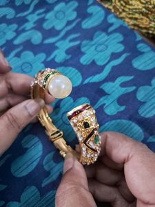 Beautiful Openable Kada