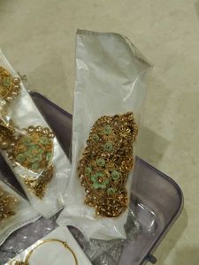 Exquisite Kundan &amp; Pearl Bridal Jewellery Set