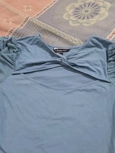 Chic Twist Front Cutout Top