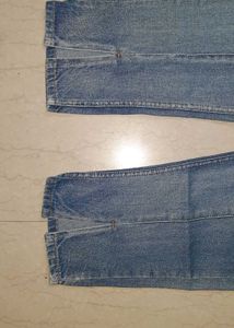 Stylish Split-Hem Denim Jeans