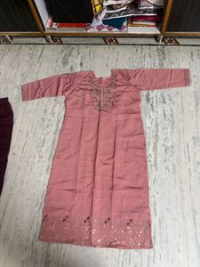 Embroidered Pink Kurta