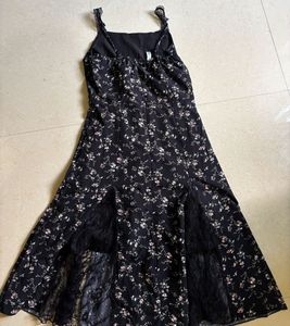 🥰🎀Black pretty floral dress