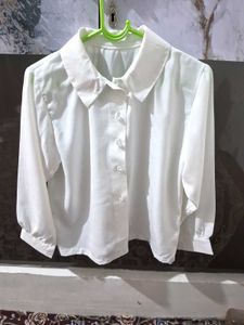 Chic White Collared Button-Up Shirt