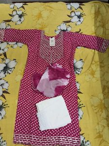 Beautiful Pink Bandhani Kurta Set
