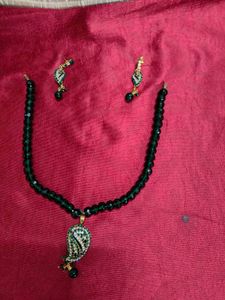 Stones Jewellery Set With Gold
