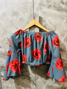 Chic Off-Shoulder Floral Print Bell Sleeve Crop To