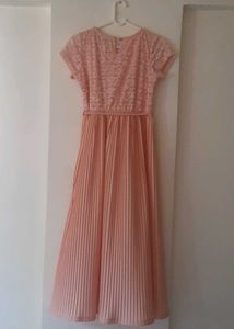Elegant Pink Lace Pleated Dress