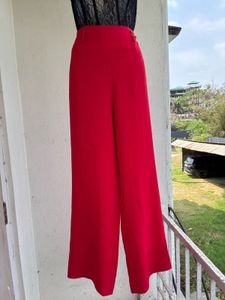 Chic Red Pants