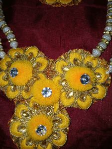 Haldi Ki Jewellery Set