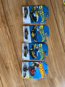 Hotwheels 4cars Combo