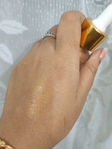 Nykaa Strobe And Glow Liquid Highlighter