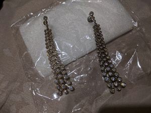 Beautiful Rose Gold Premium Earrings. Brandd New