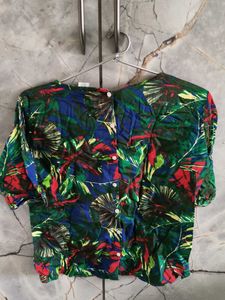 Vibrant Tropical Print Crop Top