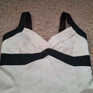 Chic White &amp; Black A-line Dress