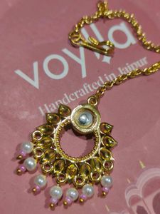Exquisite Pearl &amp; Kundan Maang Tikka