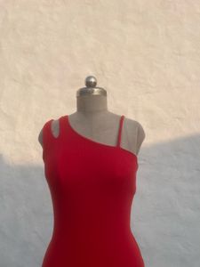 Chic Red One-Shoulder Mini Dress