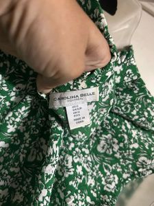 Chic Green Floral Sleeveless Top