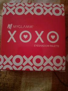 Myglamm XOXO Eyeshadow Palette