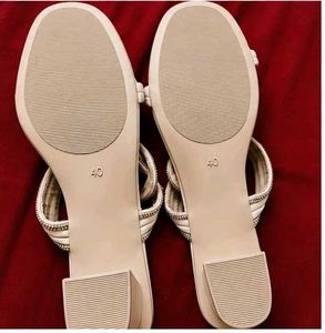 Zudio NEW Cream Heels with Straps