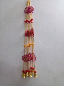 1 Pair Of Elegant Latkan