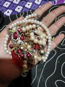 really long chain of beads