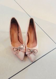 Cute Pink Bow Flats