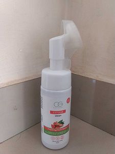 OG Natural Exfolia Ubtan Foaming Face Wash