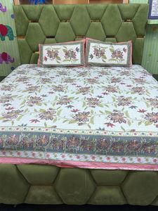 Beautiful Floral Bedsheet Set