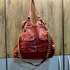 Chic Red Leather Shoulder Bag with Gold Chain💥