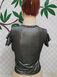 (900)Shiny Silver Crop Top