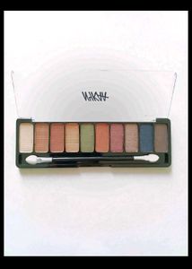 Nykaa 10 Color Eyeshadow Palette