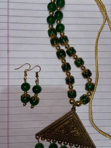 Olive Green Colour Set With Earrings🥬