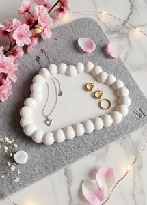 Stylish White Bubble Jewelry Tray