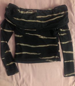 Zudio Off shoulder black top