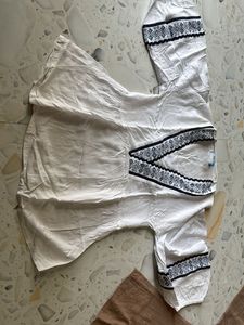Set of 2 tops