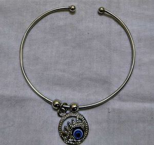 Cute Charm Rakhi/Bracelet Set
