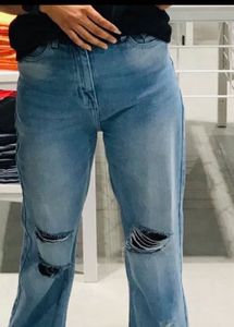 B1G1 off duty Ripped Denim Jeans