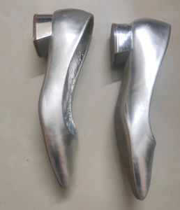 Branded Silver Bellies/pumps