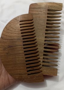 Smytten Wooden Combs Set
