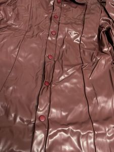 Stylish Burgundy winter coat🧥