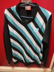 Check Color Sweater With Detachable Hoodie