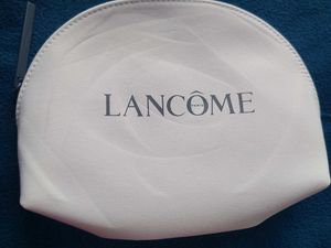 Lancome Rounded Pouch 💕♥️