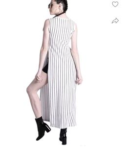 Kook N Keech Monochrome Slit Top!