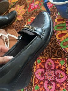Stylish Black Loafers for Women
